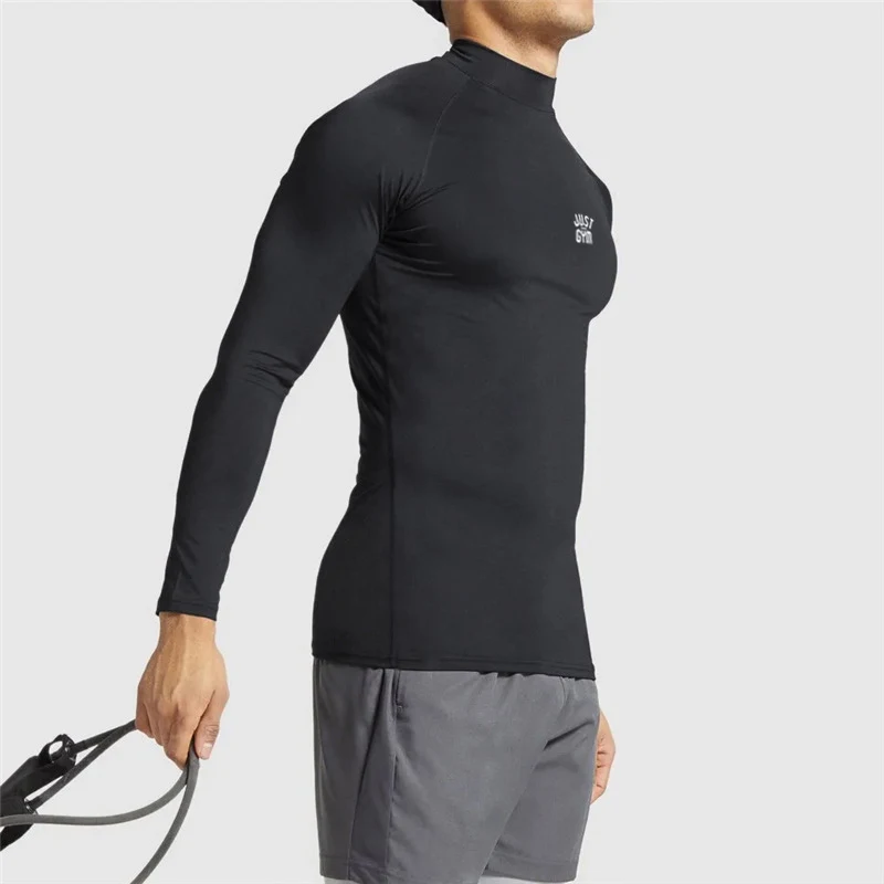 Herren Fitness Printed Tight Langarmshirt, atmungsaktiv, eng anliegend und perfekt für intensives Training. Maximale Bewegungsfreiheit.