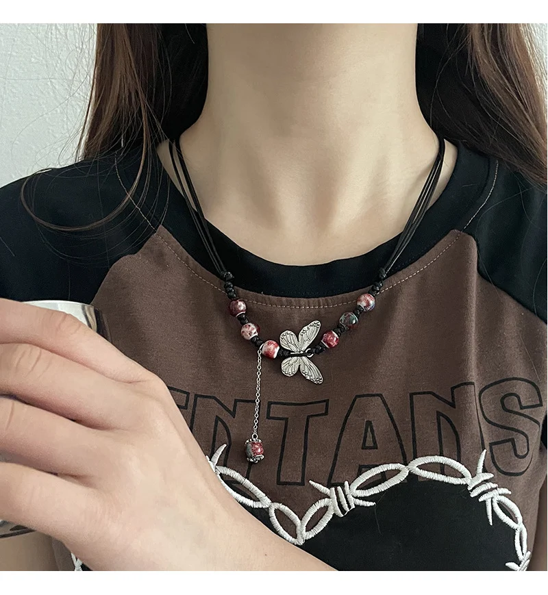 Title 9, Collier rétro chinois avec perles papillon, un ...
