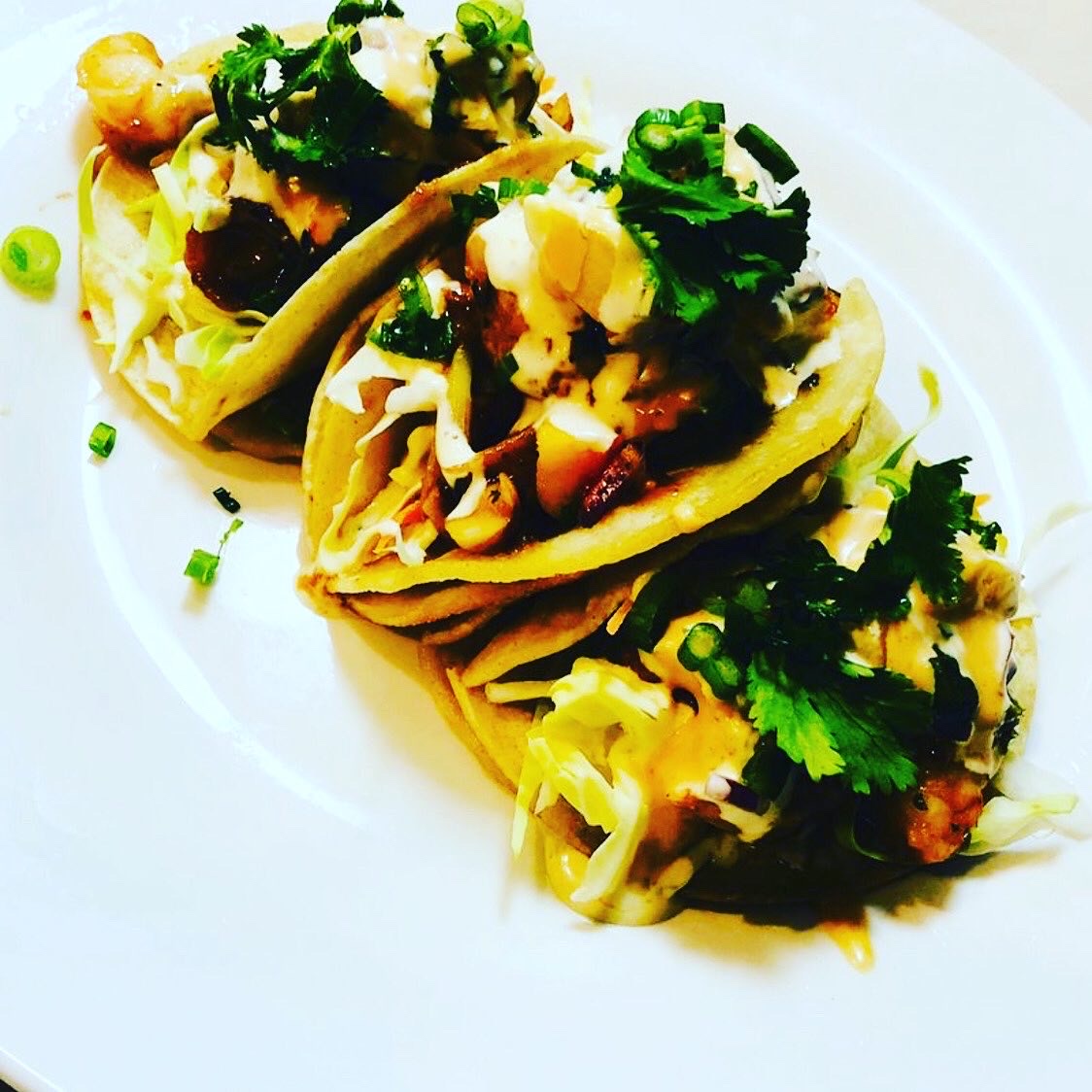 Kung pao shirim tacos