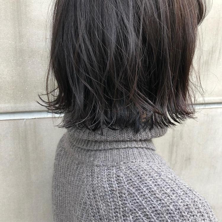 きれいめヘアカラーなら ブルー がポイント オフィスokの暗髪ヘア7選