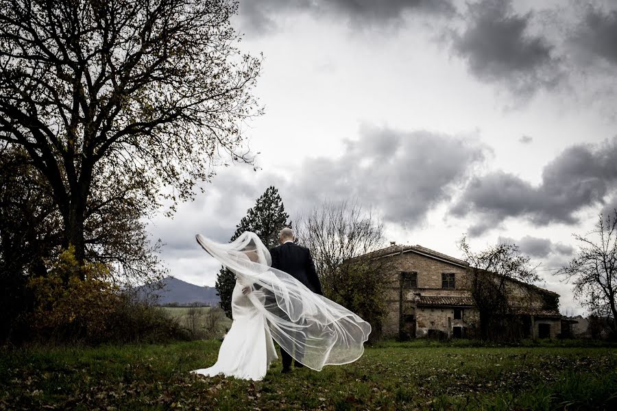 Fotografo di matrimoni Alberto Ghiddi (albertoghiddi). Foto del 16 dicembre 2020