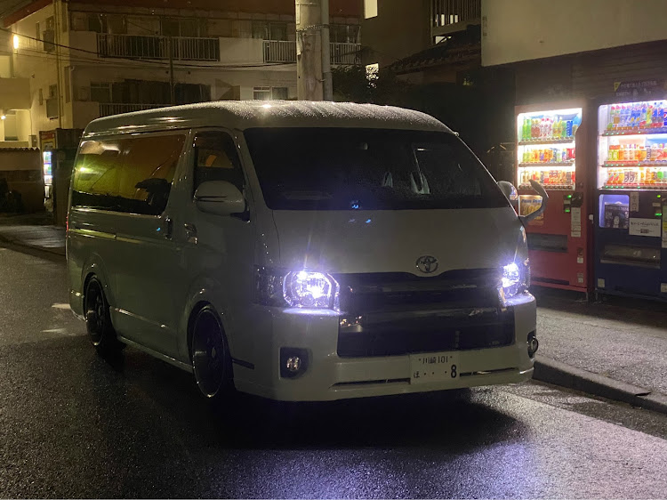 ハイエースバンの本阿さんが投稿したカスタム事例の投稿画像1枚目