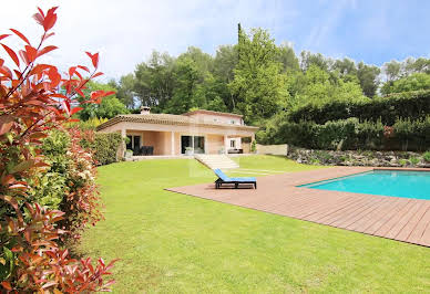 Villa avec piscine et jardin 5