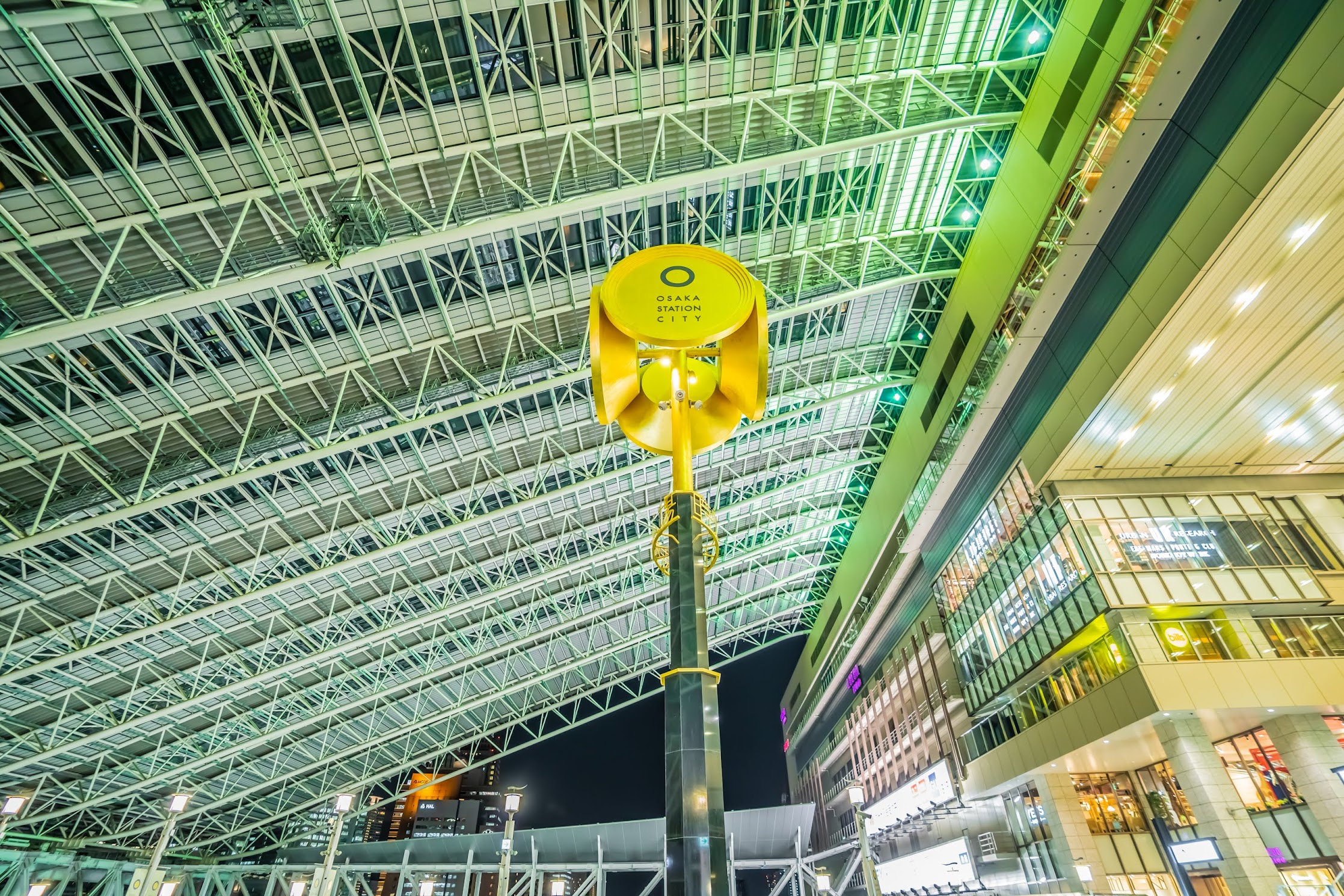 Osaka station Toki-no-hiroba Plaza5