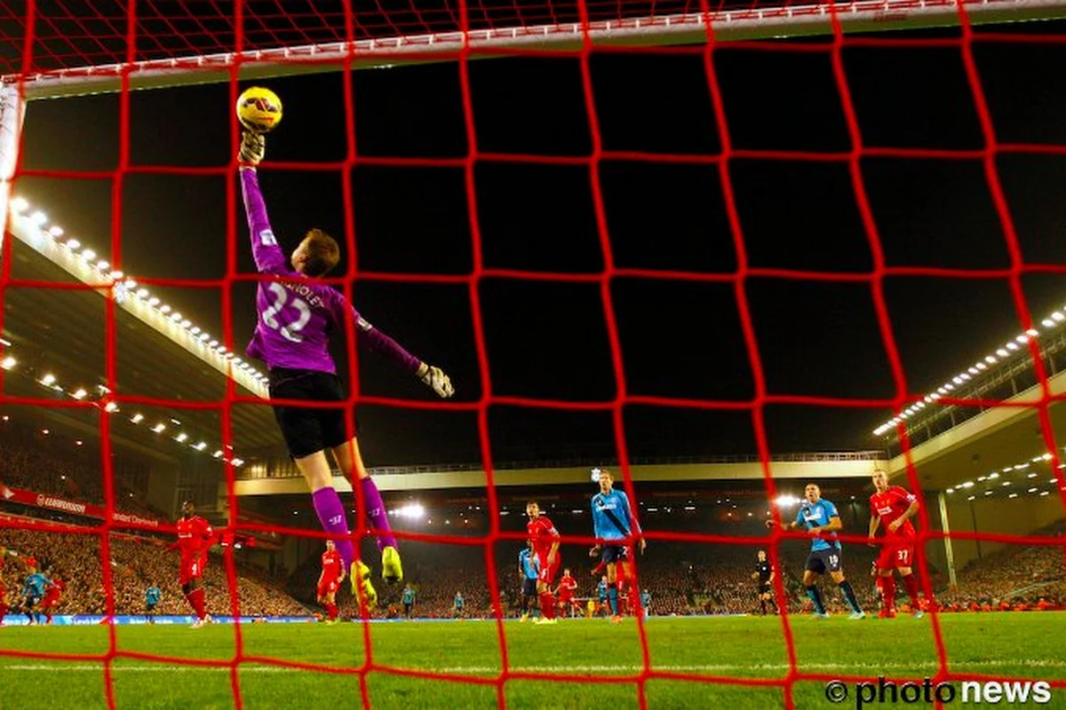 Opmerkelijk: Fans steunen Mignolet na geruchten over plek op de bank