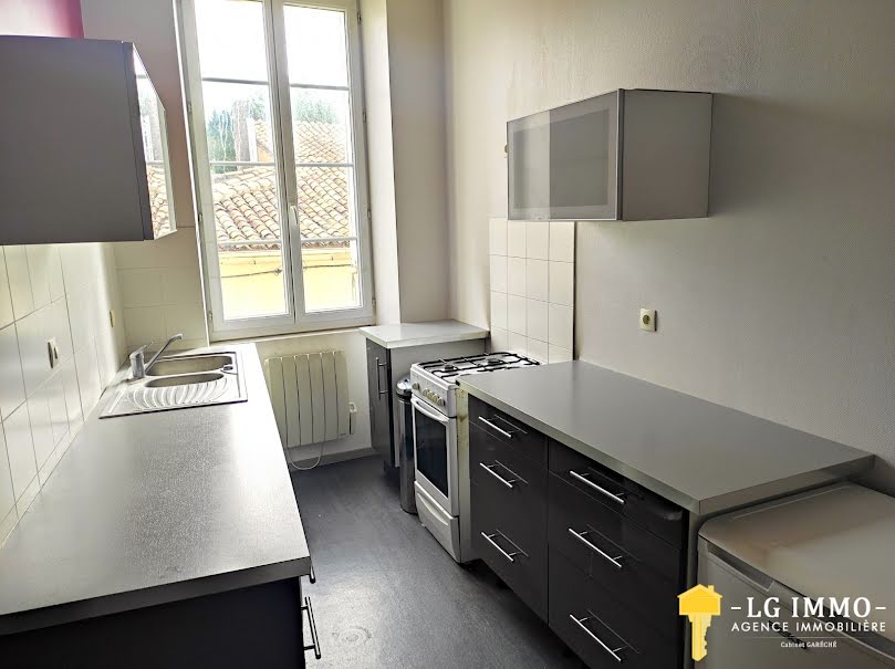 Vente maison  120 m² à Mirambeau (17150), 131 500 €