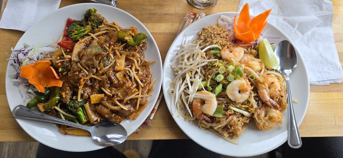 Pad thai and drunken noodles