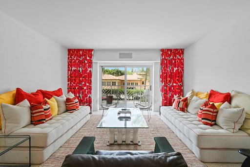 Appartement avec piscine 1