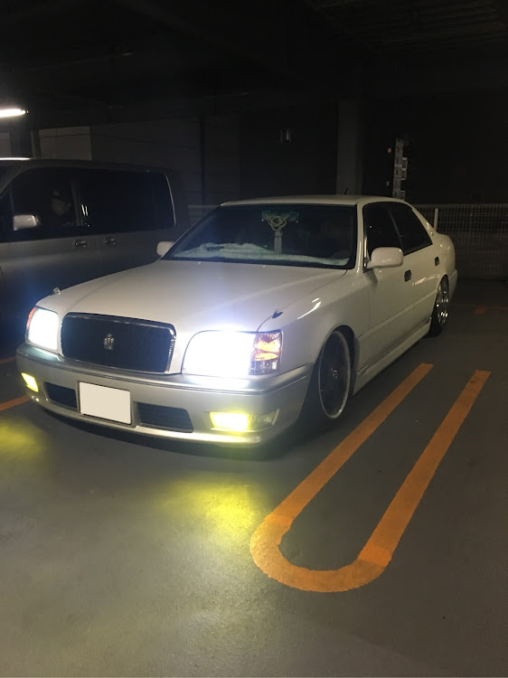 クラウンマジェスタの15マジェスタ・jzs155・フロントバンパー交換・内向きオーディオ・音響に関するカスタム事例の投稿画像1枚目