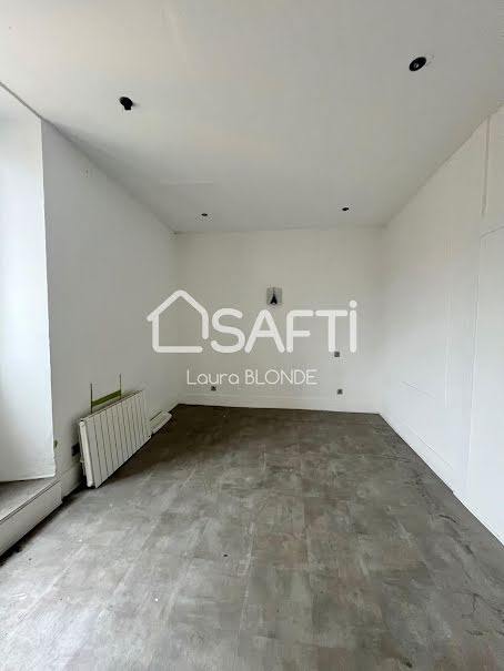 Vente maison  132 m² à Saint-Amour (39160), 135 000 €