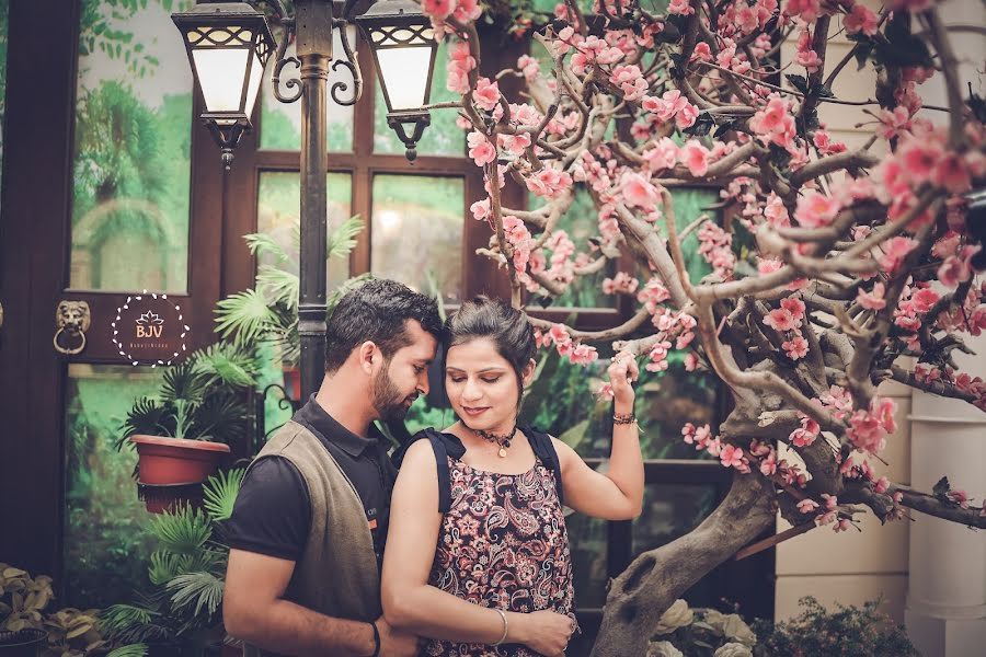 Fotógrafo de casamento Jasuja Shagun (babajivideo). Foto de 10 de dezembro 2020