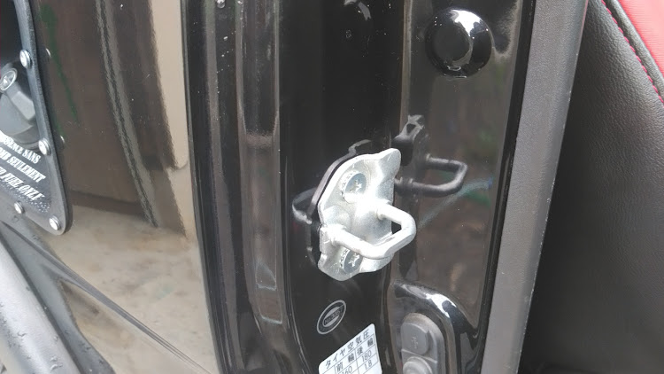 ジムニーのオフロード・四駆・ジムニー・リフレッシュ整備・ドアスタビライザー取付に関するカスタム事例の投稿画像3枚目