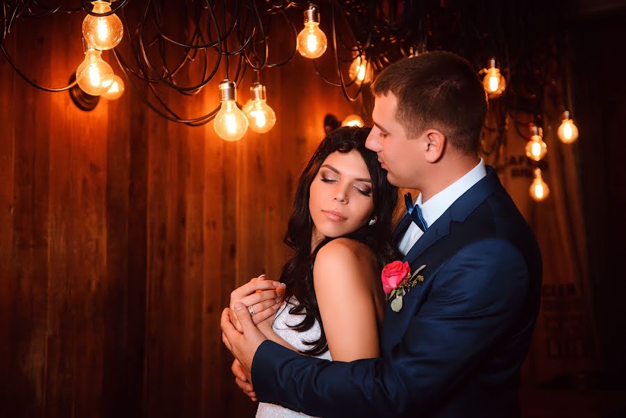 ช่างภาพงานแต่งงาน Liliya Simonova (lilisimo) ภาพเมื่อ 8 ตุลาคม 2015