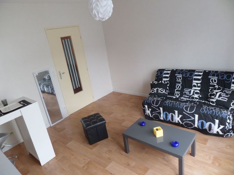 Location meublée appartement 1 pièce 27 m² à Limoges (87000), 410 €