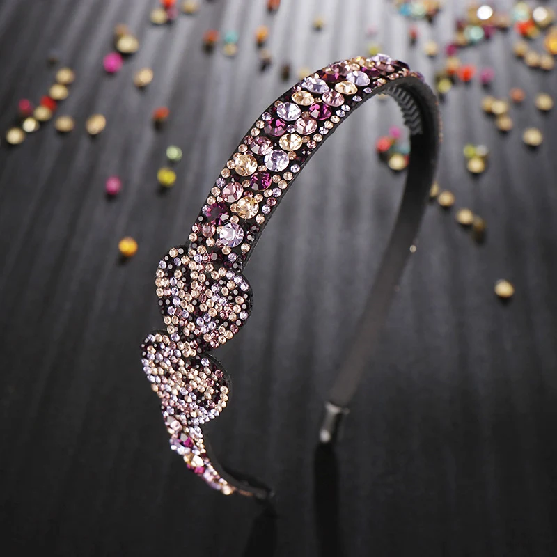 Tiara Coreana com Broca Tcheca Antiderrapante Prensador de Cabelo Acessório de Amor, Ideal para Prender e Decorar o Cabelo com Estilo.