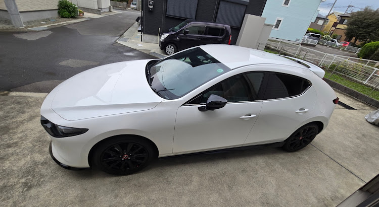 MAZDA3のMAZDA3ファストバック・ワイパーに関するカスタム事例の投稿画像1枚目