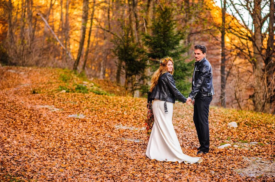 Wedding photographer Mihai Dumitru (mihaidumitru). Photo of 17 January 2019