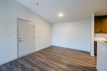Go to Drakewood Plus Floorplan page.