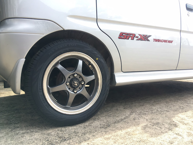 ムーヴのホイール交換・ムーヴ・L902・SR-XXに関するカスタム事例の投稿画像2枚目