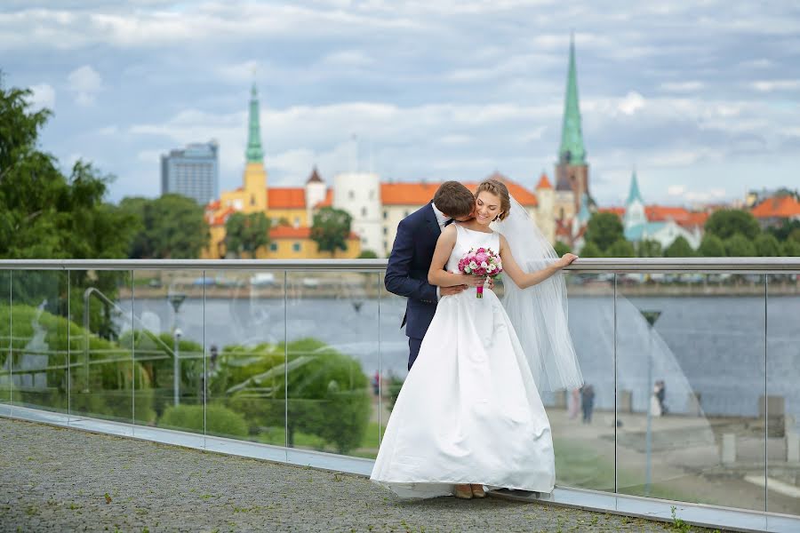 Svatební fotograf Emma Kuzina (emmakuzina). Fotografie z 19.února 2018