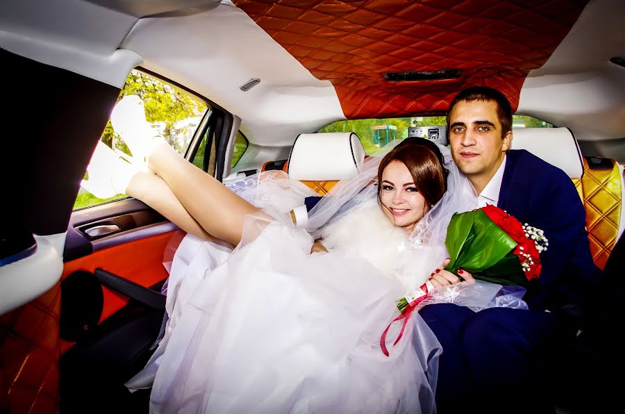 Fotógrafo de casamento Darya Baeva (dashuulikk). Foto de 4 de outubro 2014