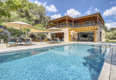 Villa avec piscine en bord de mer 5