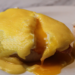 Eggs Benedict