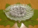 Healthy Blueberry Coconut Balls was pinched from <a href="http://www.freecoconutrecipes.com/index.cfm/2014/1/31/healthy-blueberry-coconut-balls" target="_blank">www.freecoconutrecipes.com.</a>