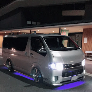 ハイエースバン