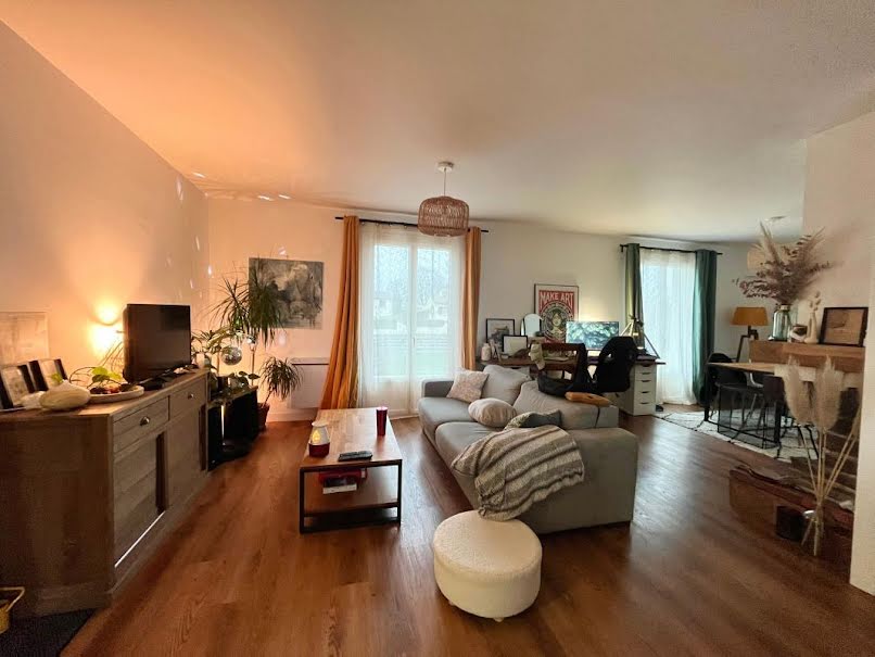 Vente maison 4 pièces 90 m² à Les Gonds (17100), 231 000 €