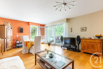 appartement à Suresnes (92)