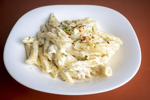 White Sauce Pasta