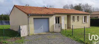 maison à Aiffres (79)