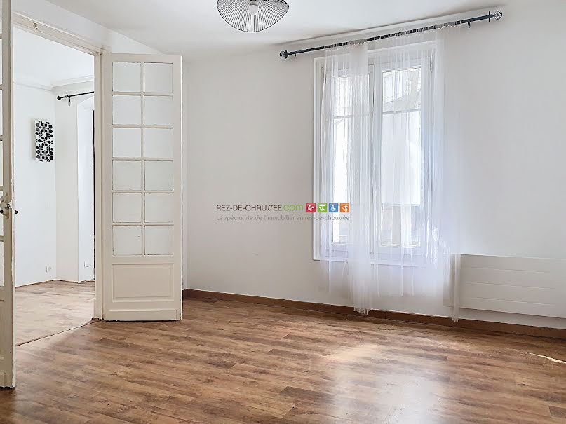 Location  locaux professionnels 2 pièces 39 m² à Paris 16ème (75016), 1 750 €