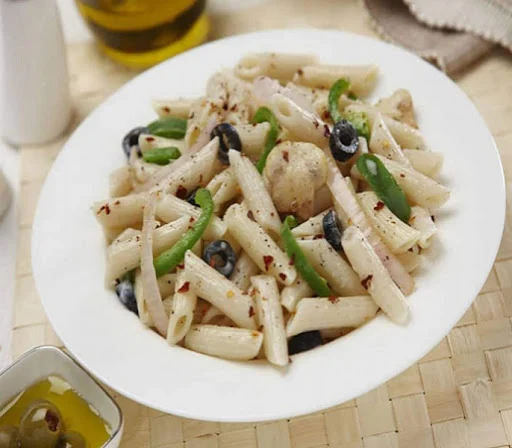 Happy White Sauce Penne Pasta - Veg