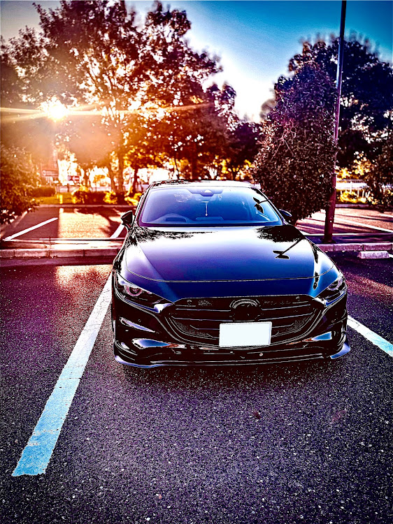 MAZDA3のknight sports・マツダ3・11月も宜しくお願いしますに関するカスタム事例の投稿画像1枚目