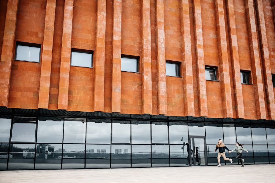 Bryllupsfotograf Vladimir Lesnikov (lesnikov). Bilde av 20 september 2021