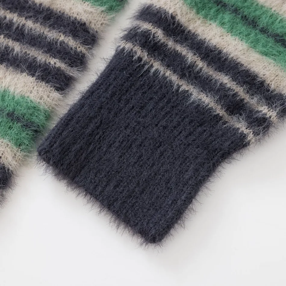 Maychao gestreepte trui met ronde hals en scheuren voor dames en heren. Casual en comfortabel, perfect voor dagelijks gebruik.