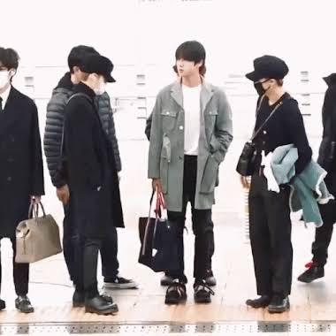 SLAY BTS - [BTS' Airport Fashion Pt1] #JIMIN making the