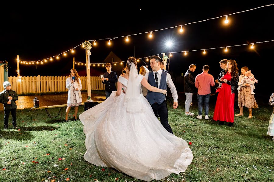 Fotógrafo de casamento Irina Ermak (irinaermak). Foto de 18 de agosto 2021