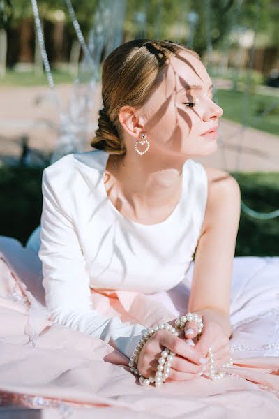 Wedding photographer Yuliya Nechepurenko (misteria). Photo of 2 October 2023