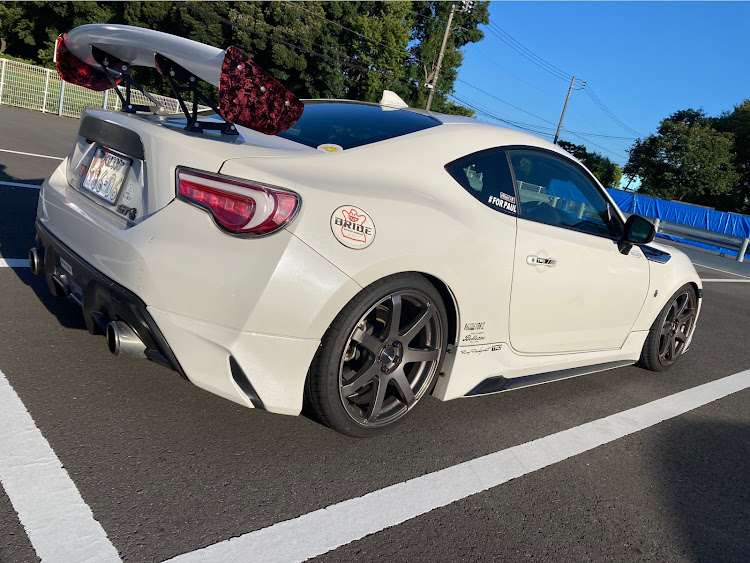 86の毎日楽しく元気にに関するカスタム事例の投稿画像1枚目