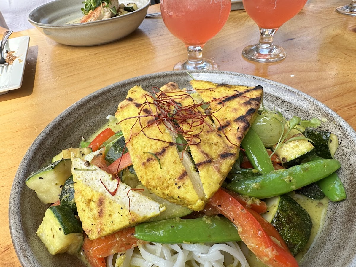 Green Curry and Cherry Soda