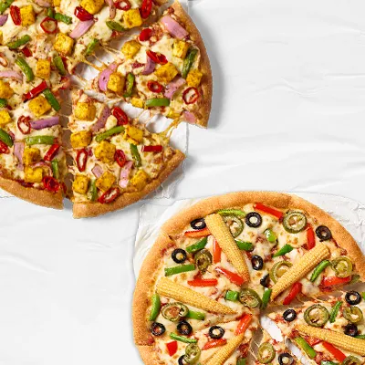 Super Value Deal : 2 Medium Veg Pizzas Starting At Rs 585