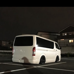 ハイエースバン GDH206V