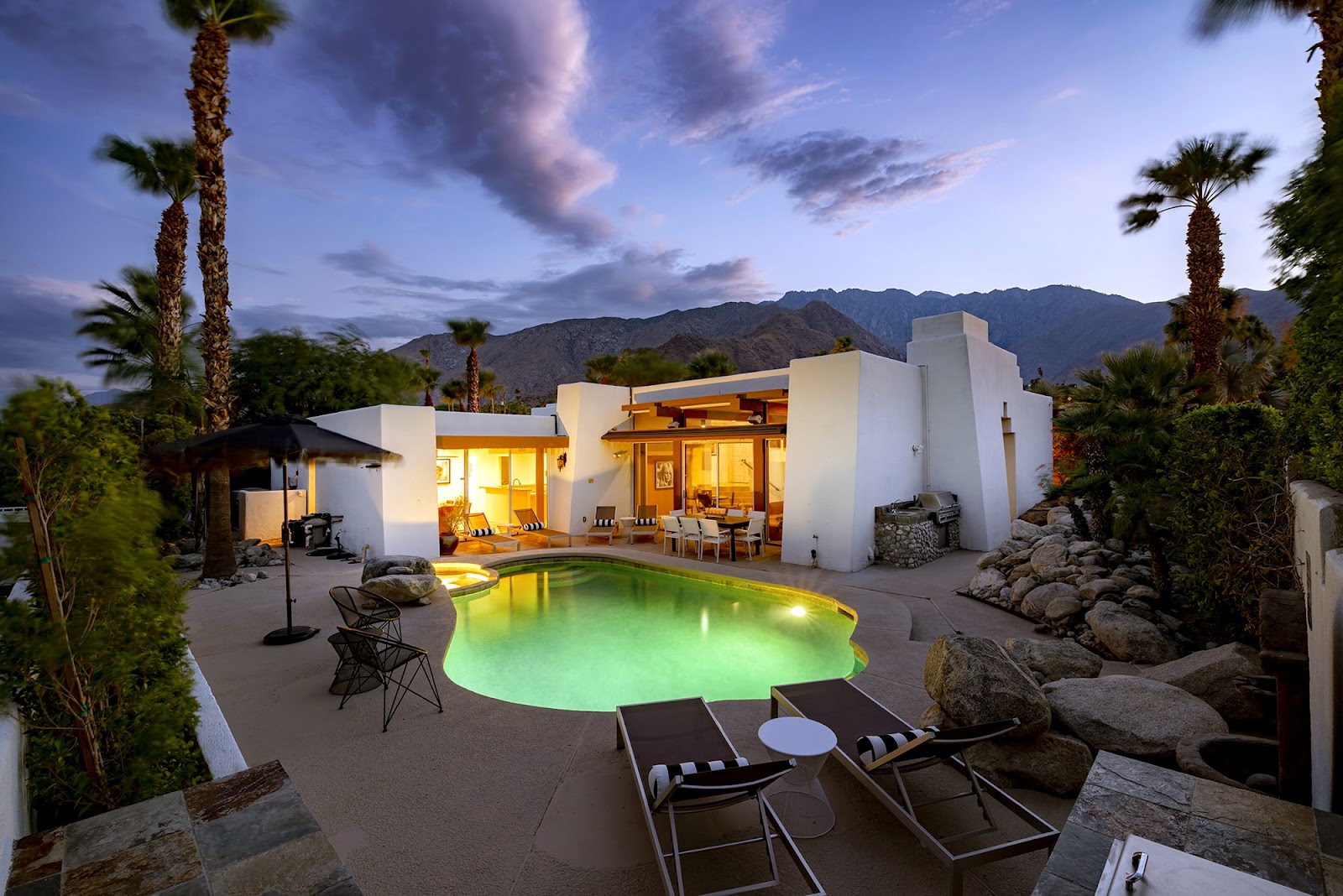 Palm Springs Airbnb and vacation rental