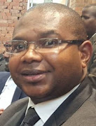 Ntuthuzelo Vanara has accused former state security minister Bongani Bongo of offering him a bribe to stop or delay parliament’s inquiry into Eskom in October 2017.