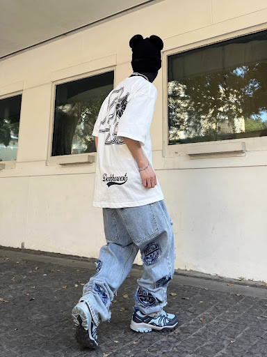 Title 3, American Retro Washed Ripped Jeans for Men Clas...