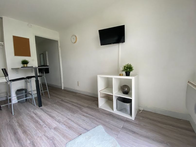 Location meublée appartement 1 pièce 20 m² à Nancy (54000), 420 €