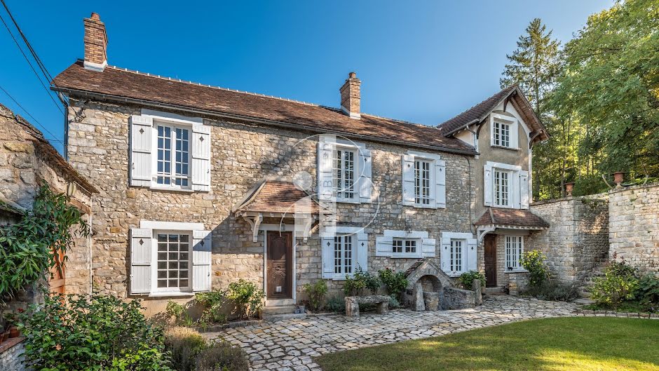 Vente maison 10 pièces 210 m² à Fontainebleau (77300), 1 250 000 €